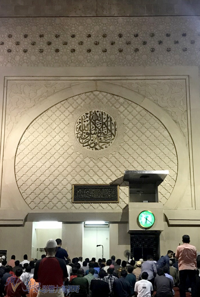 清真寺拜殿的壁龛,位在面向麦加方位的墙面上