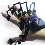 外骨胳科技让你的双手可以感受到虚拟实境物体的真实感!