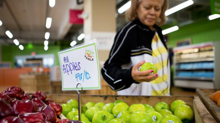 这家超市主打“剩食零售”，让健康食物不再是有钱人的专利