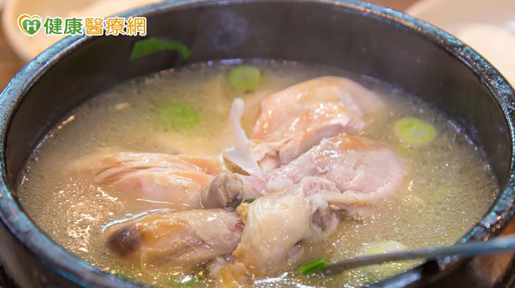喝鸡汤、吃辛香料　有助预防及纾缓感冒