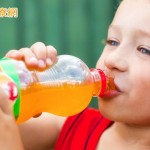小孩爱喝含糖饮料　糖尿病越早发生越惨！
