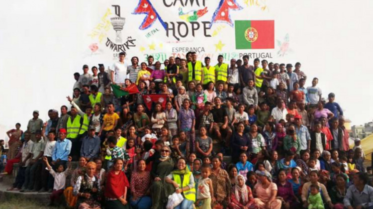 一场大地震毁坏家园，却带来撼动种姓制度的契机：尼泊尔从难民营开始打造平等社会