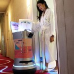 旅馆里最忠实的管家- Aura机器人