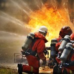 消防员面临的危险不仅是火灾