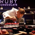 “黑白”巧克力太逊了！知名巧克力厂商推出“红宝石”巧克力，陪我们度过更“梦幻”的情人节