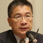 發言人何以「練肖話」？