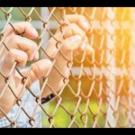 毒海浮沉廿五年 主愛中重獲自由