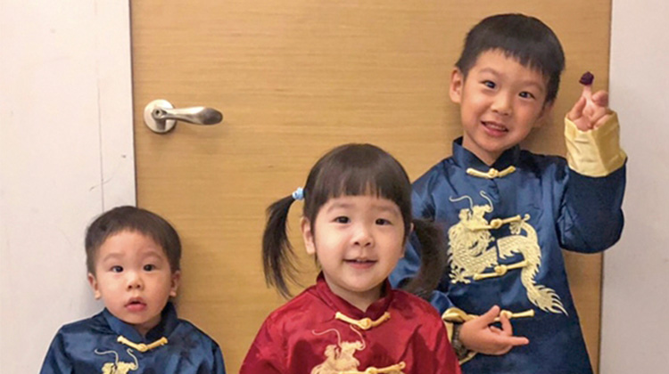 小柔媽咪的育兒趣：「三隻小豬」來拜年