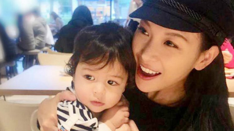 離婚2年不敢公開，艾莉絲「無力蹲路邊大哭」求助醫生