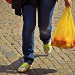 超市及外送服务恶化塑胶危机