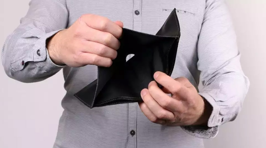 【名副其實的厭世代】青年勞工平均存款不到 14 萬， 6 成以上有負債