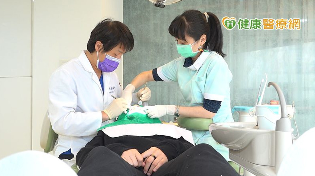 從「齒」恢復咀嚼、門面！　勵馨攜手諾保科替弱勢青年重建牙口