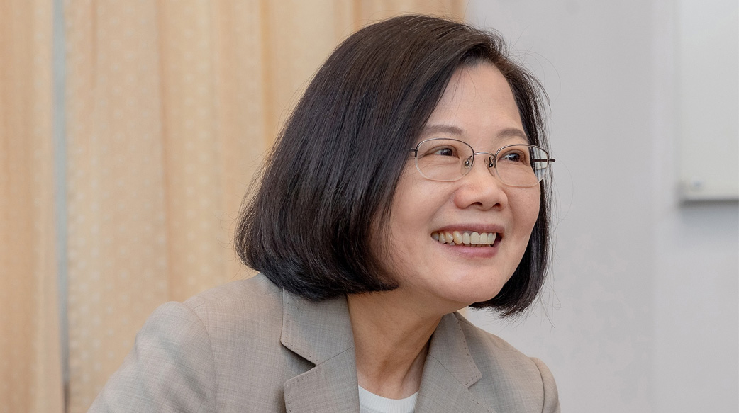 戳破謊言和假象之後