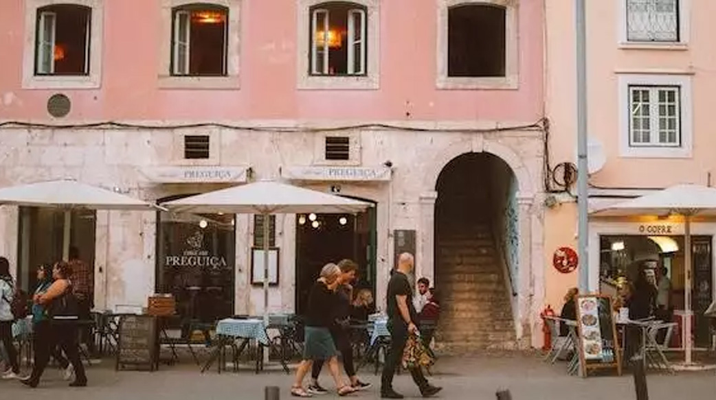 【在悲傷中找快樂】從迷人的葡文單字「Saudade」，看葡萄牙人的「幸福哲學」