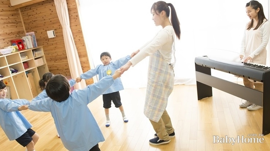 幼兒園老師說孩子總是坐不住，是「專注力缺陷」嗎？