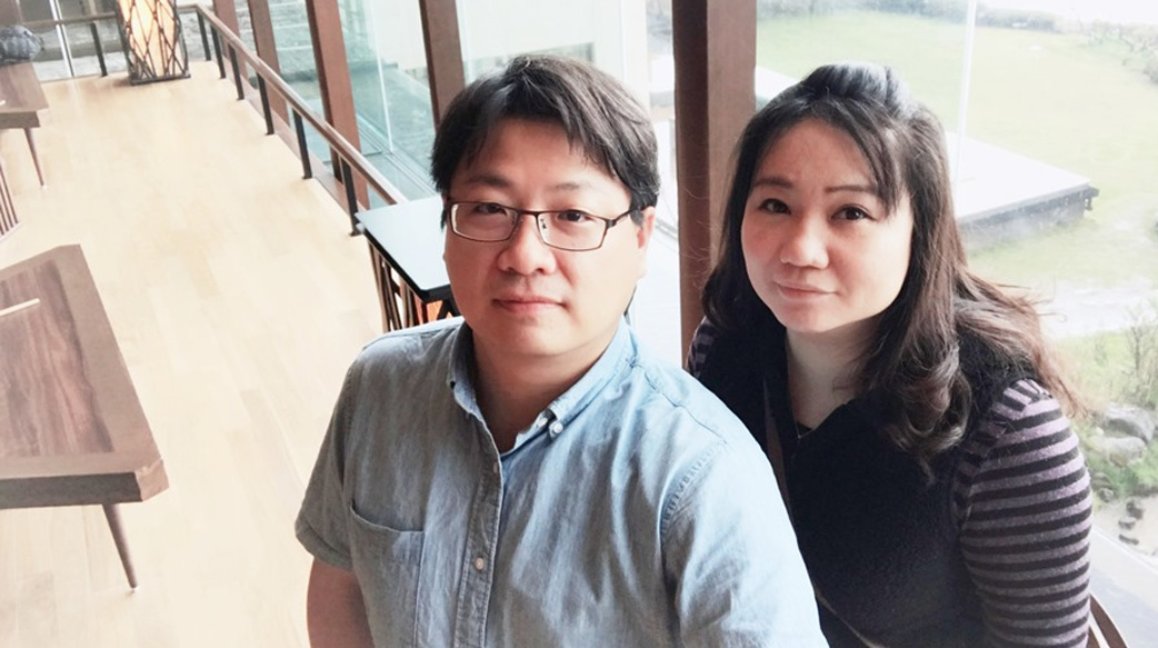 搬出耶穌嚇跑邪靈、枕邊人信主變了個人！ 大學教授被神「收服」：老婆就是我的鏡子