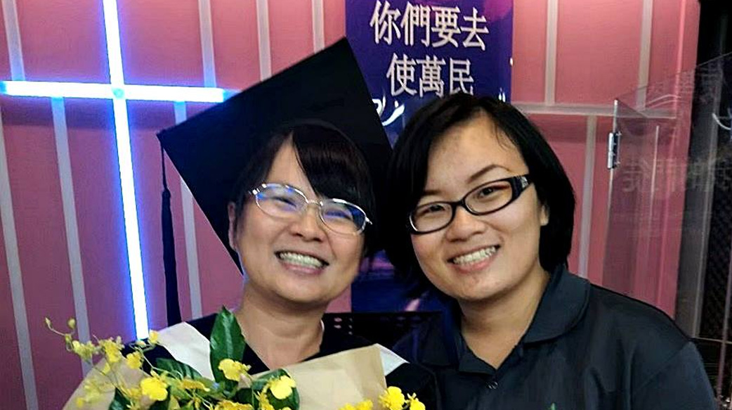 算命師說她「沒子女緣」！婚姻重挫、家庭破碎...「一通電話」救了她，如今幾乎全家信主