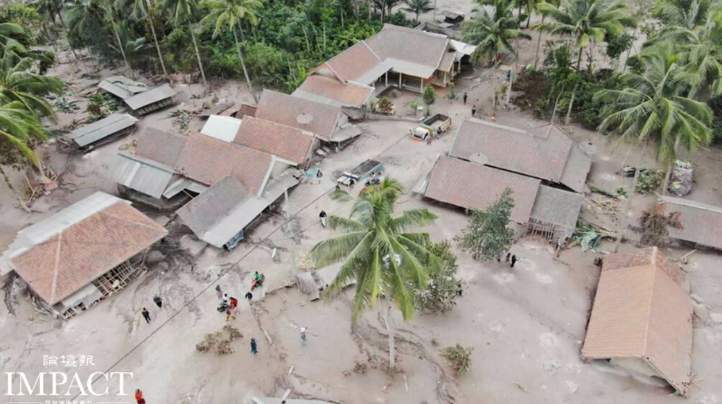 印尼活火山大噴發釀34死 母女死前相擁、母抱嬰兒至死不分離令人動容