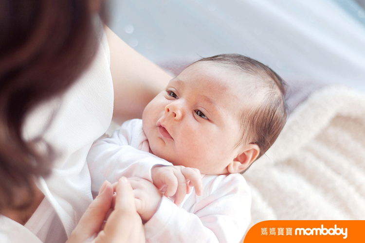Mother,With,Her,Newborn,Baby.,Mother,Is,Holding,Her,Little