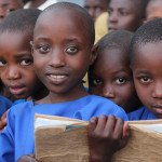 乌干达学校终于重新开张