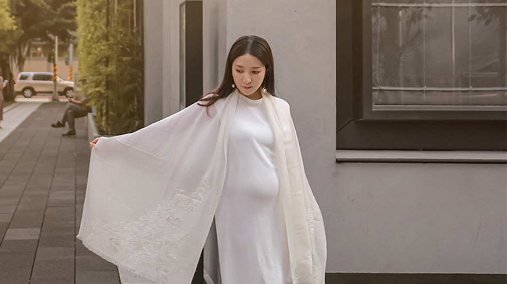 懷孕也能穿出時尚品味！知名KOL萱妮孕期初、中、後3階段穿搭技巧大公開