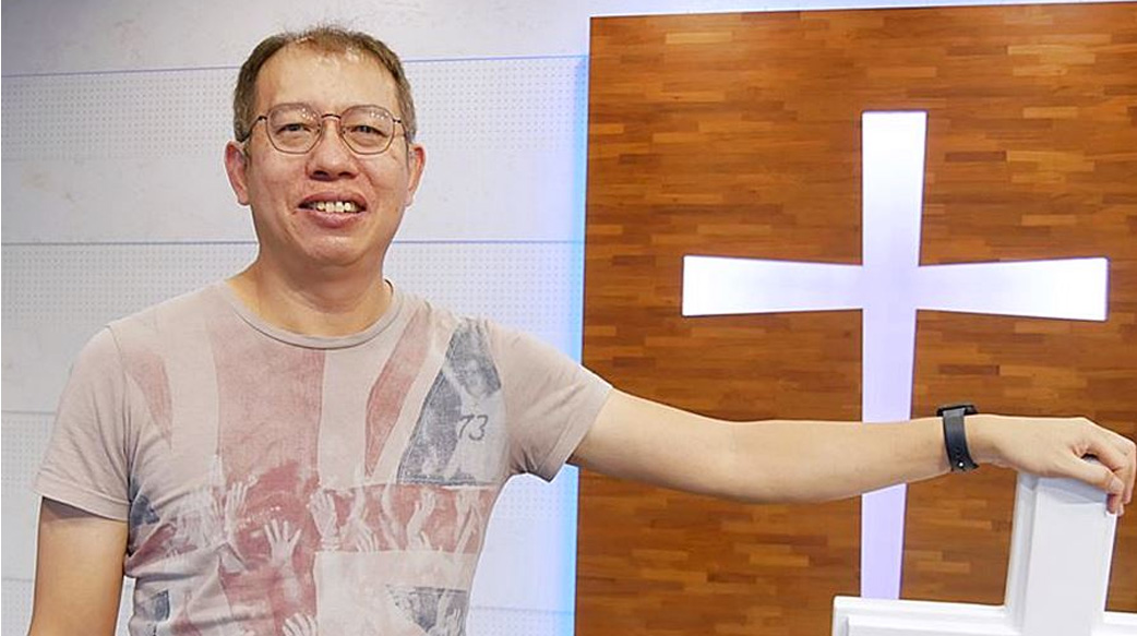 廠長自殺前見「邪靈恥笑」，白袍者為他守望　靈異體質成「聖靈充滿體質」：我服祢了！