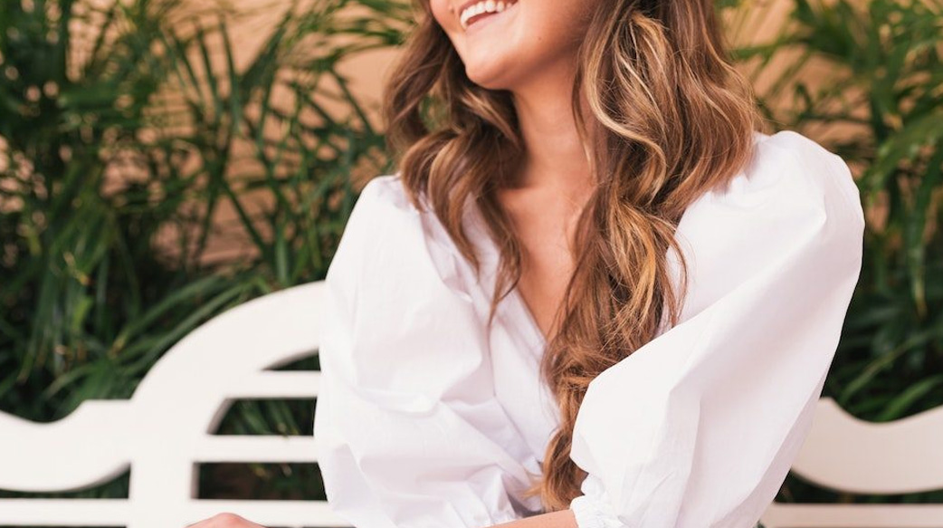 TED破千萬點閱講者的「High 5儀式」：早晨培養1個習慣，就能改變一整天做事的心情