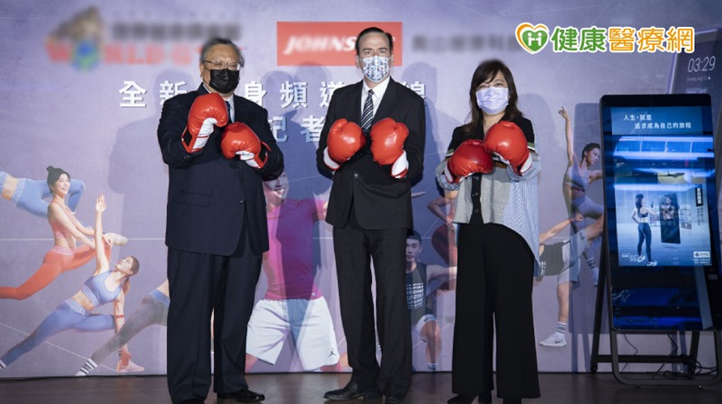 宅運動正夯！　新概念健身魔鏡讓你家變身健身房