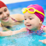 孩子应该几岁学习游泳？