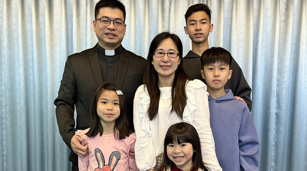 再多偶像打不過一個耶穌？牧師、老師到禮儀師，他讓頭城人死心塌地！