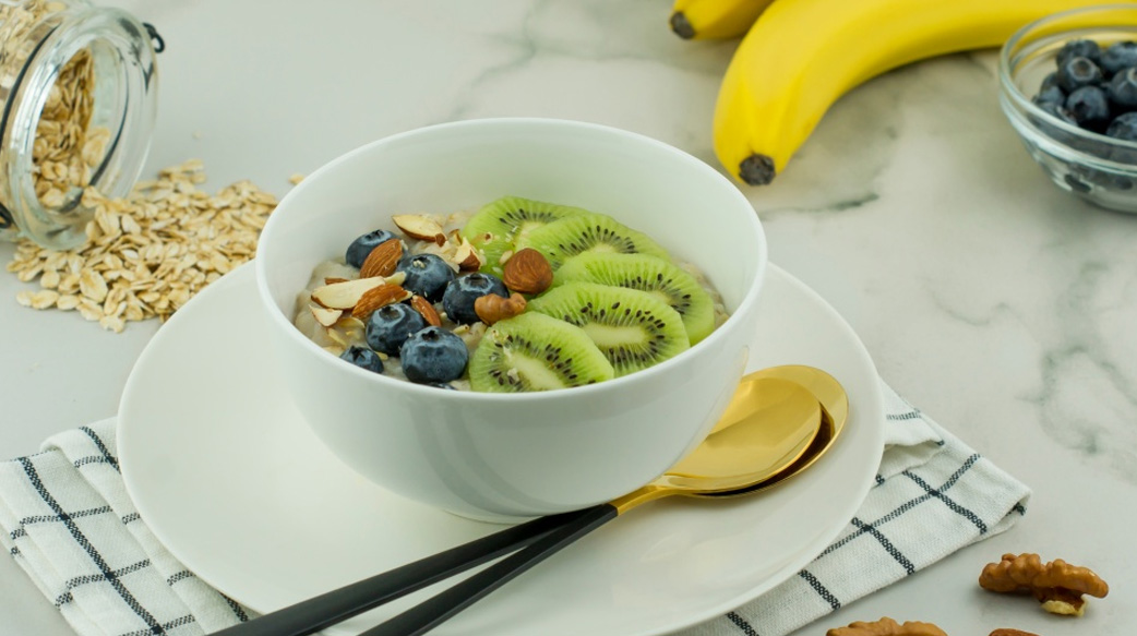 睡不好可能跟你吃的東西有關！科學實證：5個可以幫助睡眠的食物，讓你每晚睡得更好