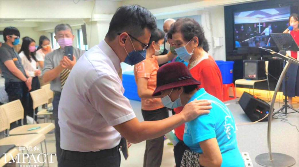 「從懷疑到相信」一人信主全家得救！因信仰曾經歷家人五年不說話 唯真理翻轉家庭結出美好果子