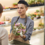 超级市场为何要卖花