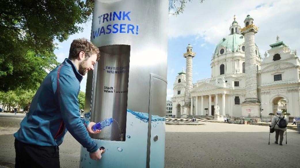 世界上最宜居城市怎麼迎戰溽暑！維也納用「酷船」幫助市民戰勝酷熱，App 指引避暑去處