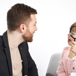 為何青少年總是愛詭辯、找藉口？心理師：睜眼說瞎話，其實是面子保衛戰