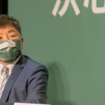何處惹塵埃