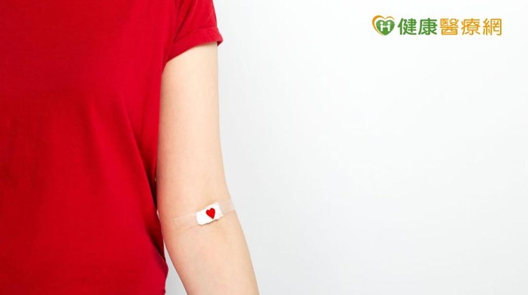 暑假吃太油捐血驚見乳糜血！營養師揭「六大飲食建議」