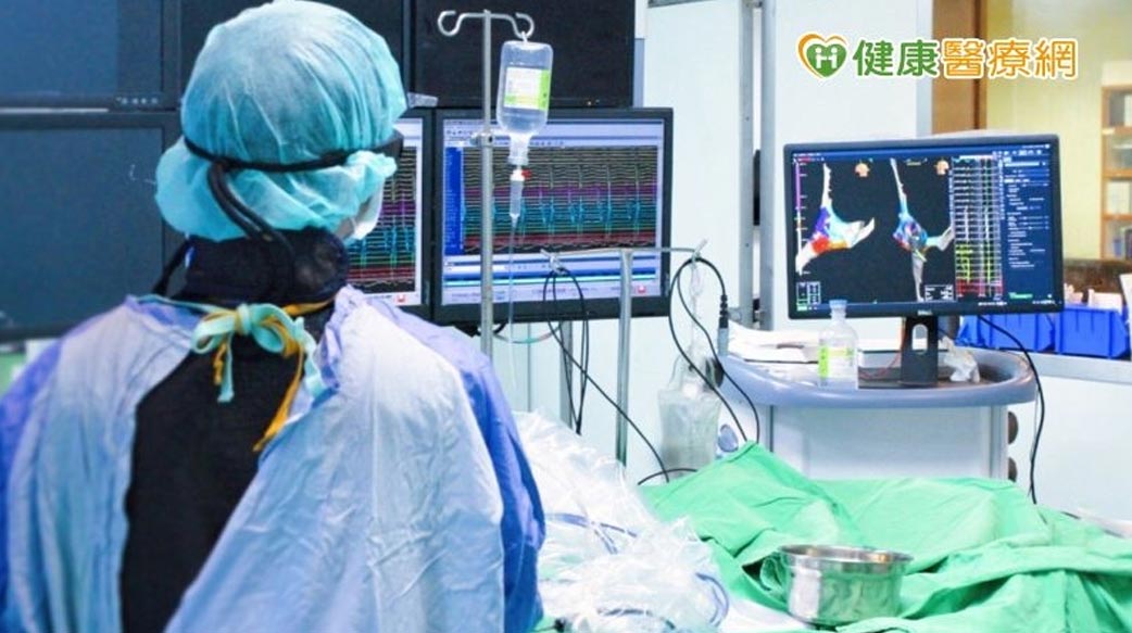 30歲男游泳時心律不整發作　靠3D心臟電燒術穩心跳