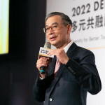 「就算無法把玻璃天花板打破，至少要讓它有裂縫」2022 女人迷多元共融願景獎：DEI 不是選擇，而是必須
