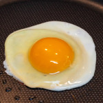 半熟蛋有碍健康，小心遭到沙门氏杆菌感染