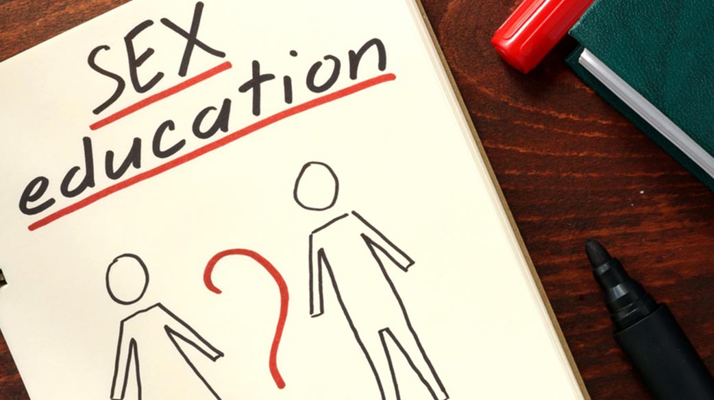 美逾半數青少年13歲前就看過色情影片　為什麼和孩子談「性」很重要？