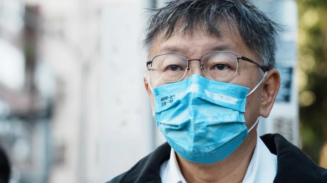 柯P背離「關鍵眾人」何來「孢子戰法」