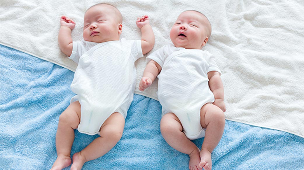 分辨雙胞胎是同卵或異卵很重要！同卵雙胞胎類型多樣化，預後風險大不同
