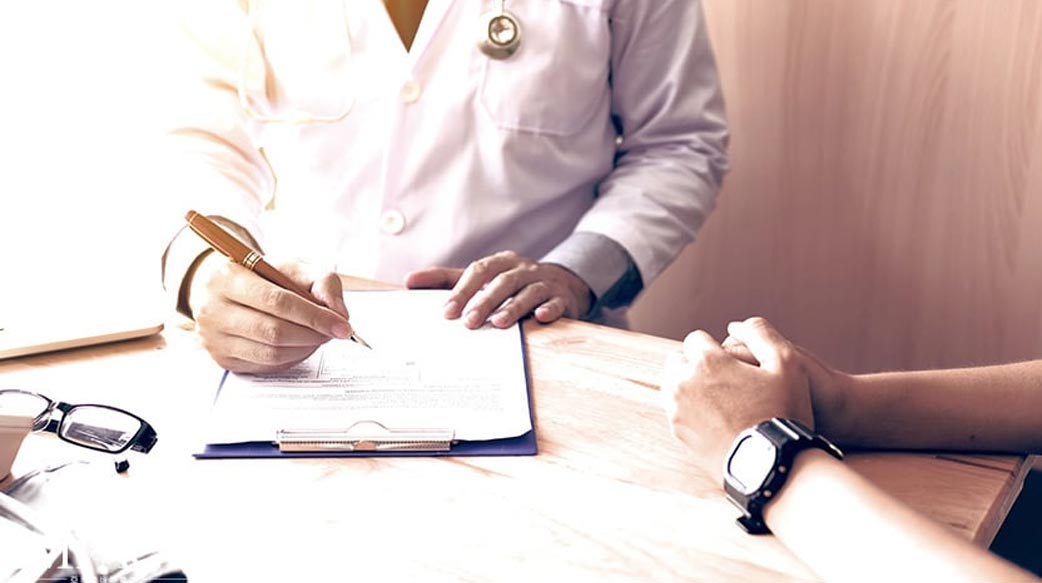 讓靈命與身體 皆得醫治 – 醫生牧師王道仁實踐「醫療傳道」 成為會友與病患祝福