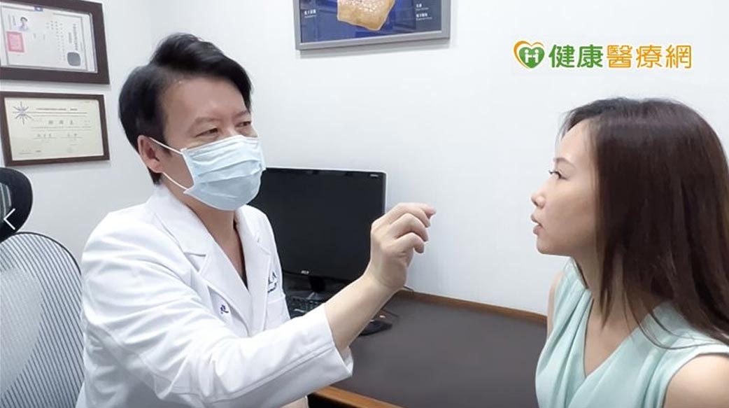 滿臉油光與「痘」花，雙波長雷射從根本改善油痘肌膚