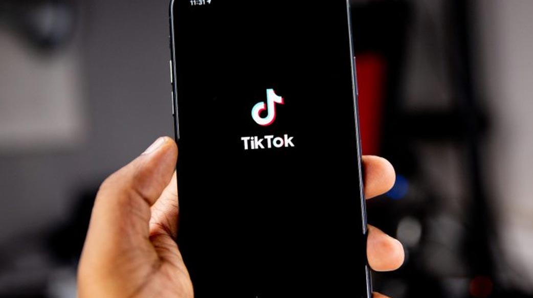 美國禁 TikTok，這次有什麼不一樣？調查：美國年輕人對禁令不屑一顧