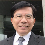 官員的傲慢
