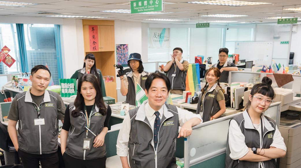 早就崩塌的人設