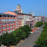 私校退場的警示