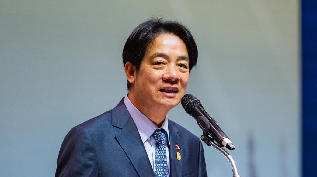 雙語政策不能消弭美國疑賴論